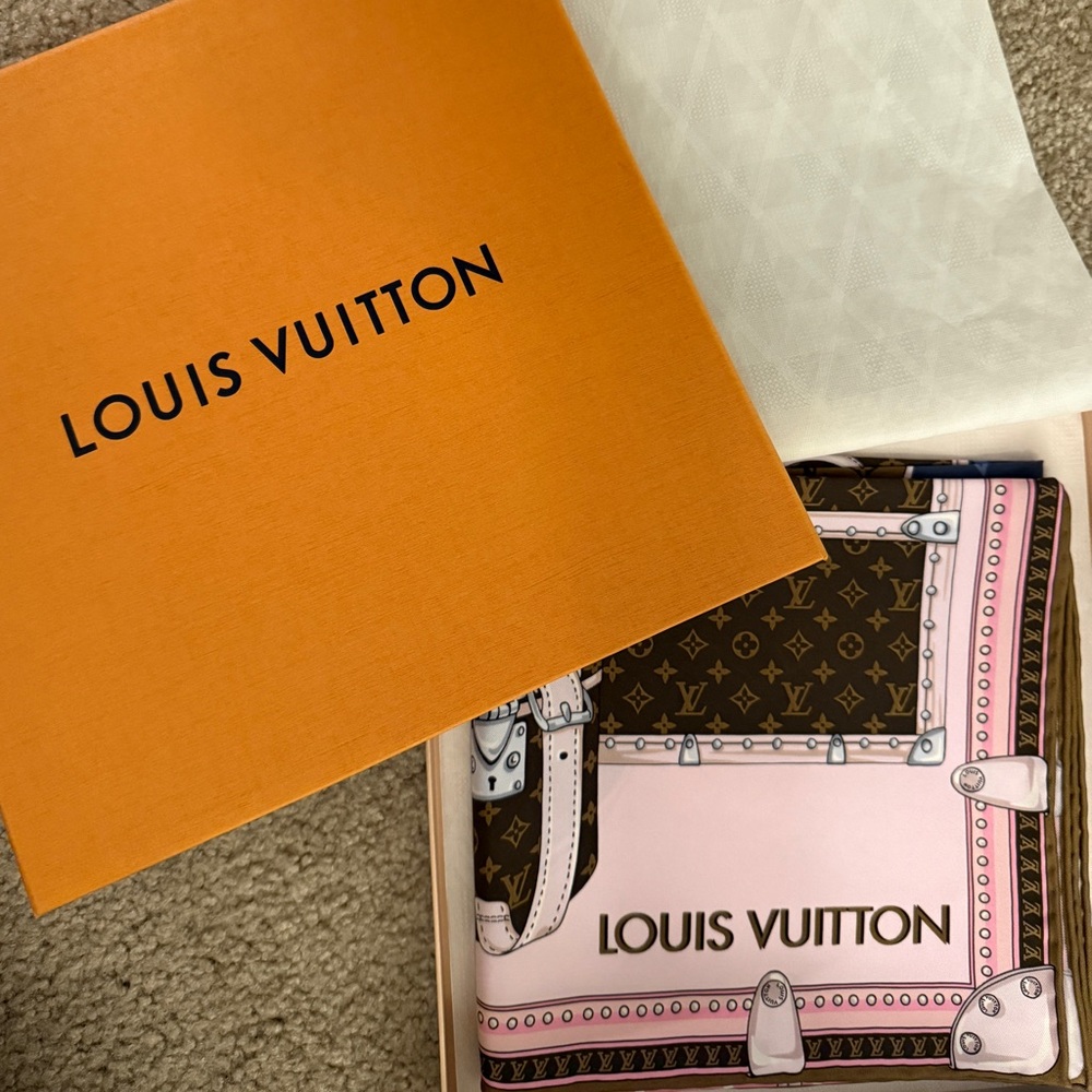 LOUIS VUITTON  Silk Monogram Lets Go Square Scarf Rose